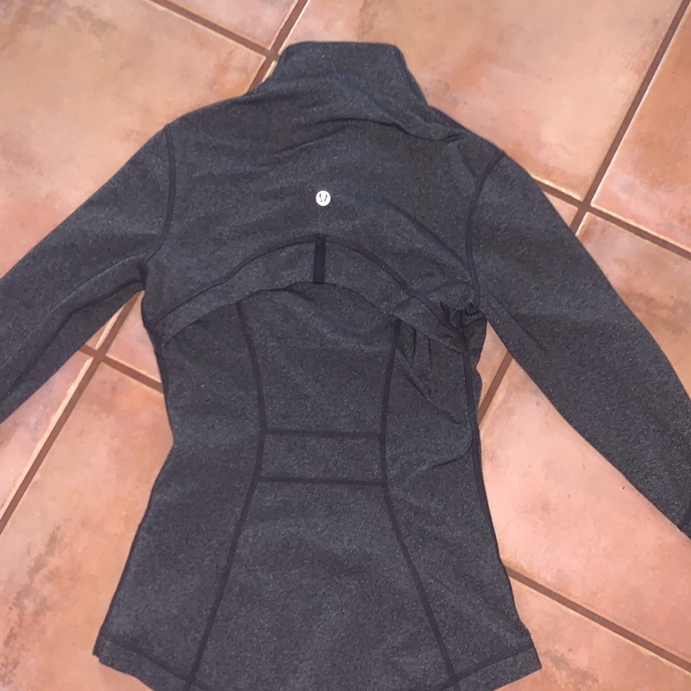 Lululemon define jacket dark grey size 2